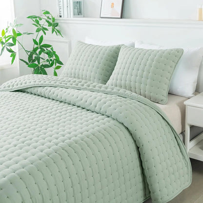 Lightweight Bedding Set